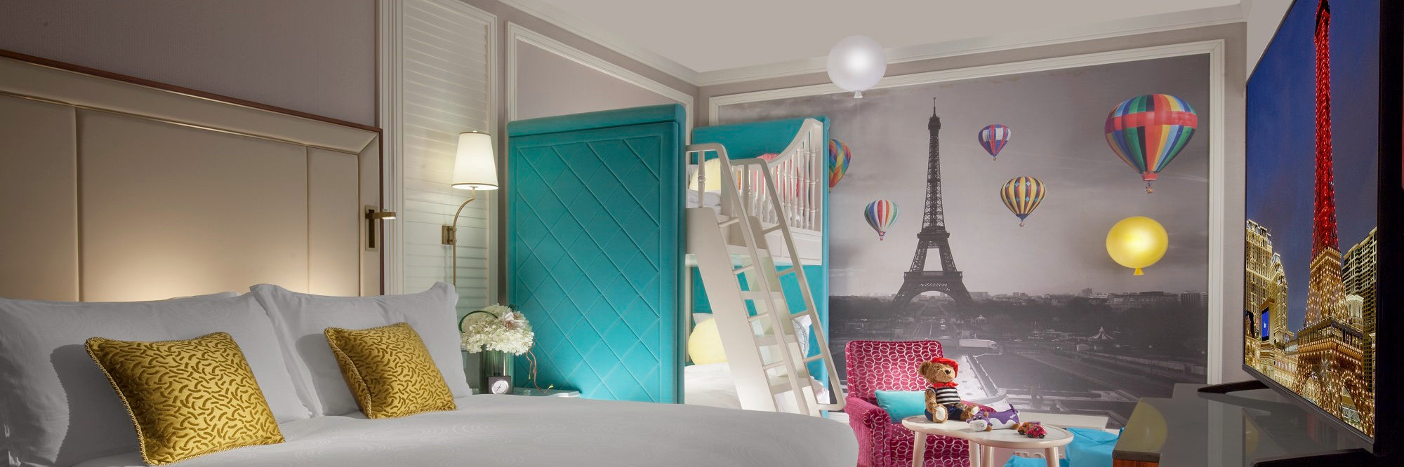 PARISIAN HOTEL FAMILLE ROOM